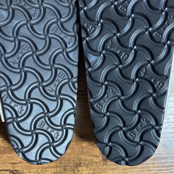 Birkenstock Women Cream Sandals with Brown Buckles Size 37 - Picture 13 of 13